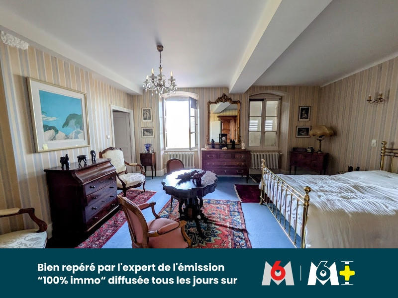 Maison - 245 m² - 6 pièces