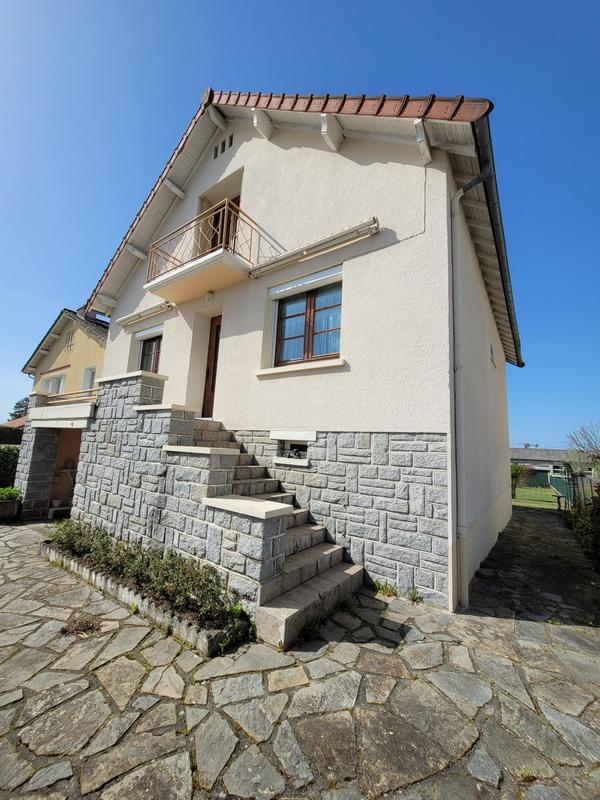 Maison - 97 m² - 5 pièces