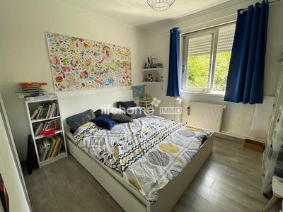 Maison - 93 m² - 4 pièces