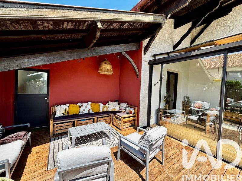 Maison - 200 m² - 7 pièces