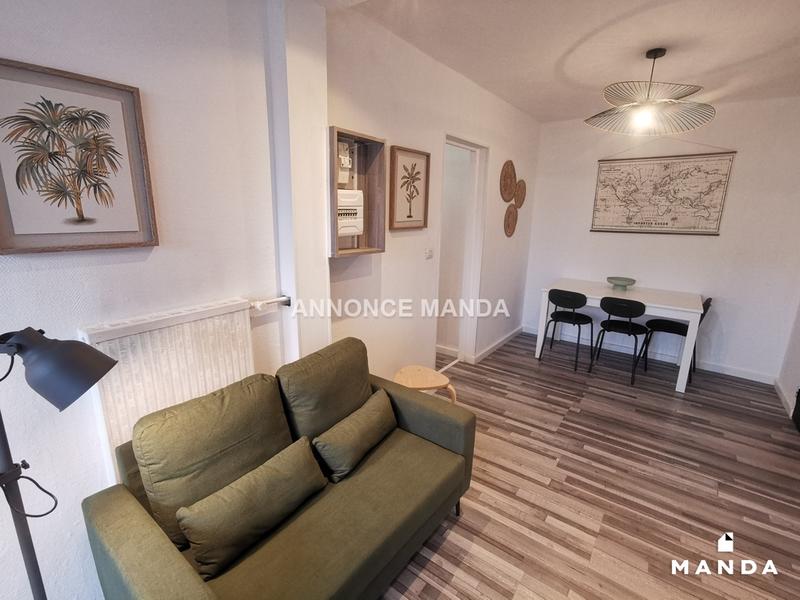 Chambre - 10 m² - 4 pièces