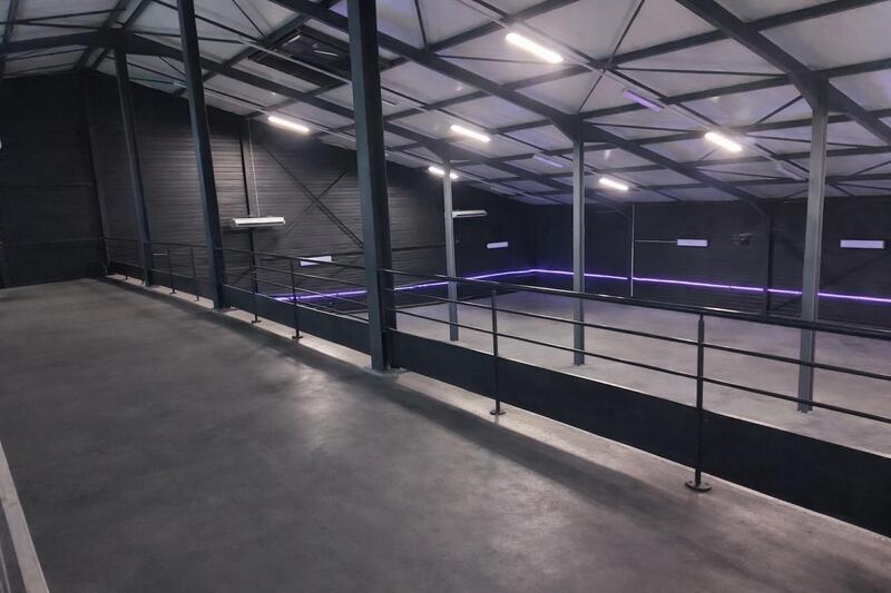 Local commercial - 800 m² - 3 pièces