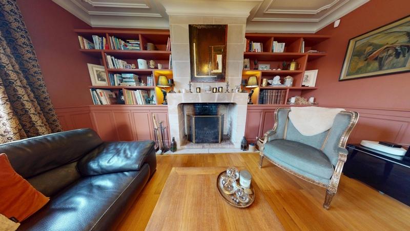 Maison - 230 m² - 6 pièces