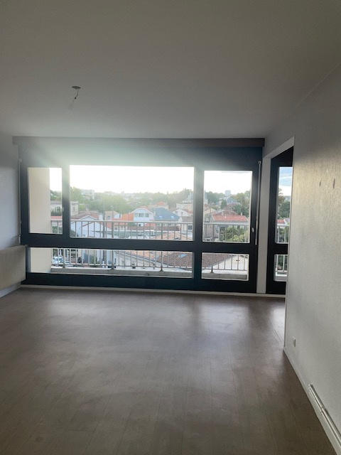 Appartement - 79 m² - 4 pièces