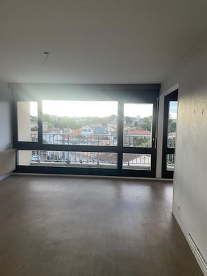 Appartement - 79 m² - 4 pièces