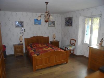 Maison - 180 m² - 7 pièces