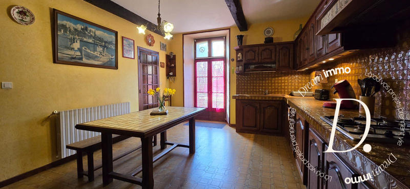 Maison ancienne - 225 m² - 5 pièces