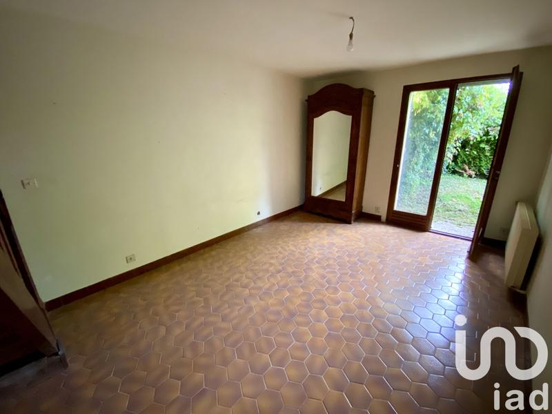 Maison - 221 m² - 10 pièces