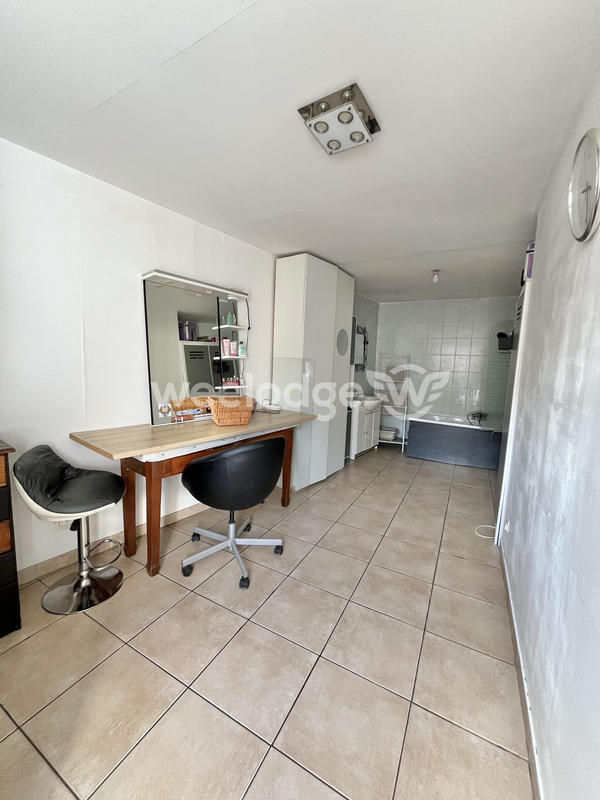 Maison - 99 m² - 5 pièces