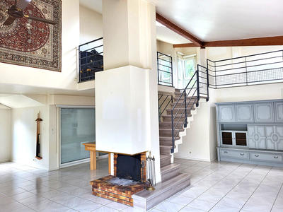 Maison - 160 m² - 6 pièces