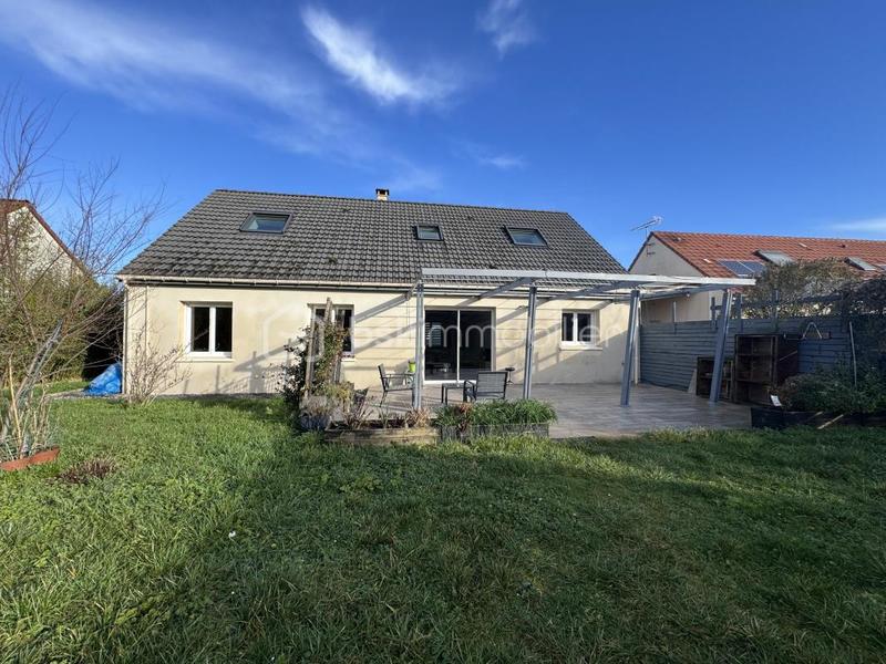 Maison - 133 m² - 8 pièces