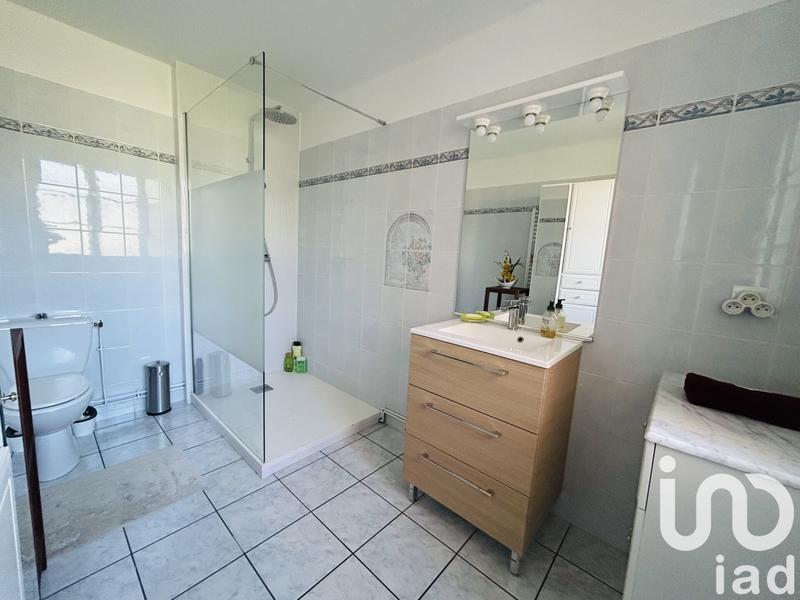 Maison - 256 m² - 8 pièces