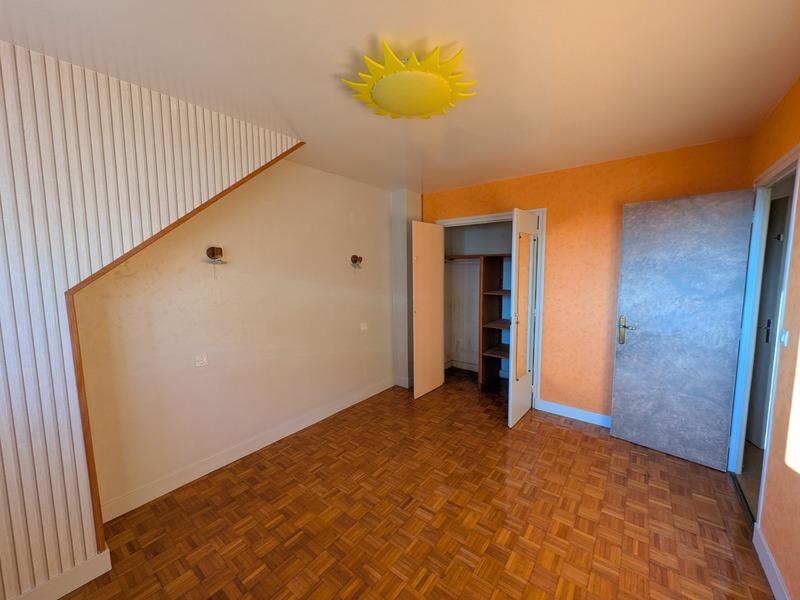 Maison - 170 m² - 7 pièces