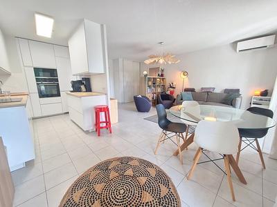 Appartement - 72 m² - 3 pièces