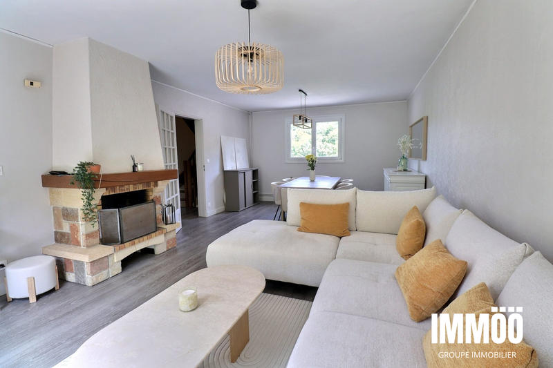 Maison - 93 m² - 4 pièces