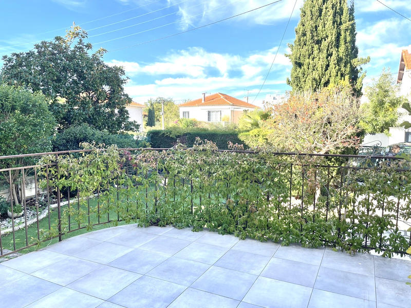 Maison - 179 m² - 10 pièces