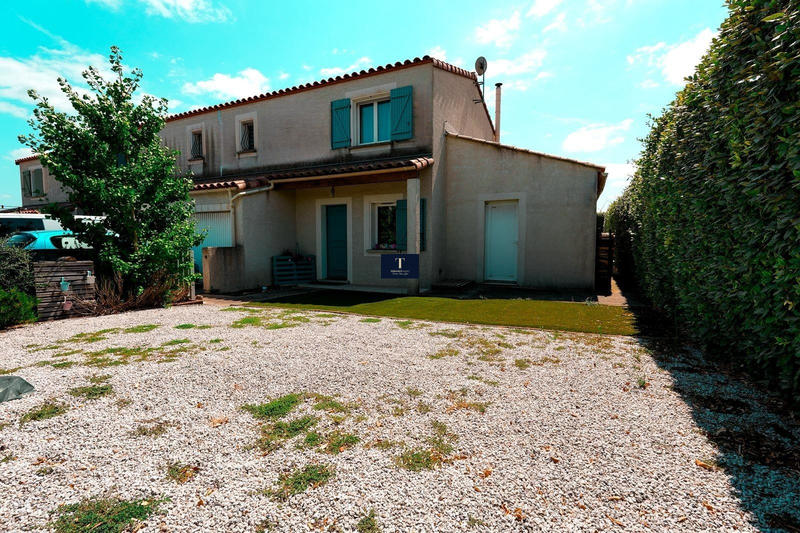 Maison traditionnelle - 95 m² - 4 pièces