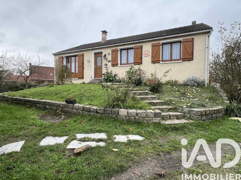 Maison - 99 m² - 4 pièces