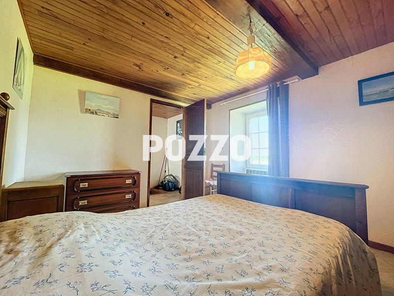 Maison - 134 m² - 9 pièces