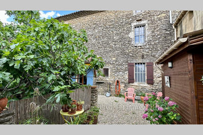 Maison de village - 125 m² - 5 pièces