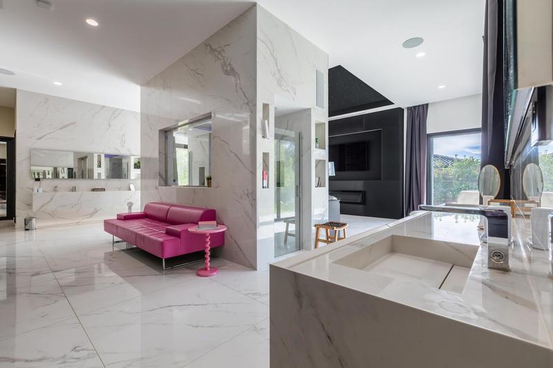 Villa - 1 300 m² - 10 pièces