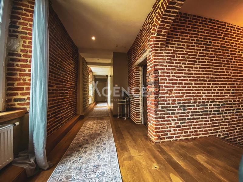 Maison - 318 m² - 17 pièces