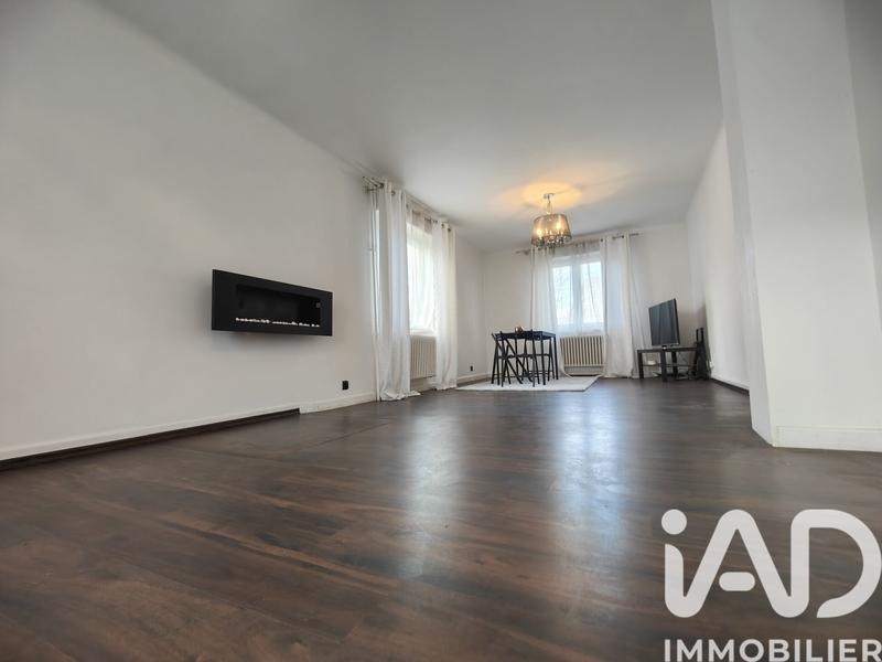 Maison - 95 m² - 5 pièces
