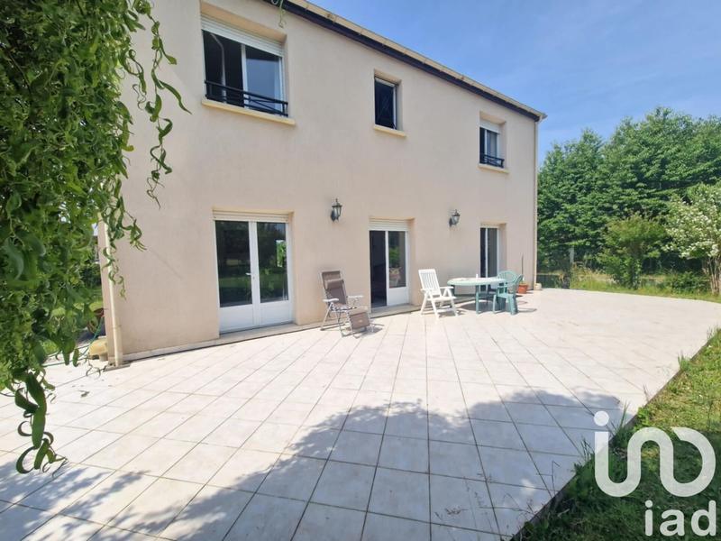 Maison - 206 m² - 7 pièces