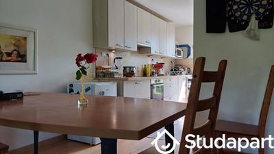 Chambre - 12 m² - 1 pièce