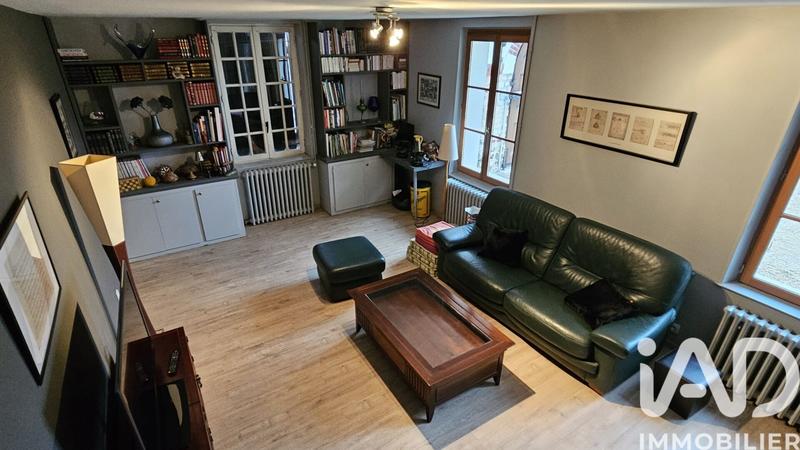 Maison - 255 m² - 10 pièces