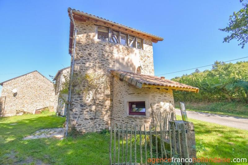 Maison - 112 m² - 9 pièces