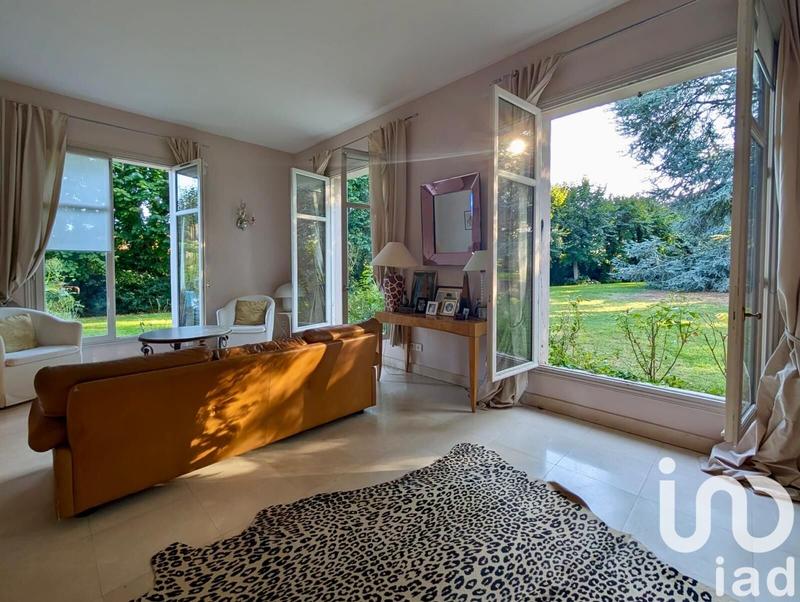 Maison de maîtres - 350 m² - 8 pièces