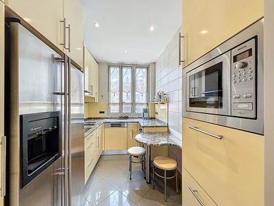 Appartement - 97 m² - 4 pièces