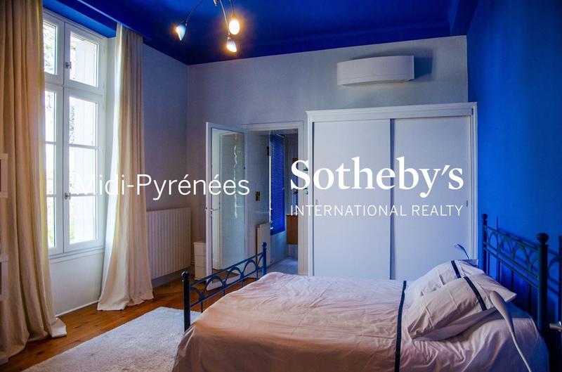 Maison de maîtres - 403 m² - 10 pièces