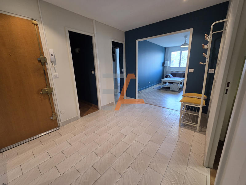Appartement - 83 m² - 4 pièces