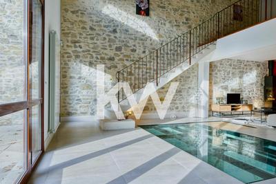 Maison - 166 m² - 6 pièces