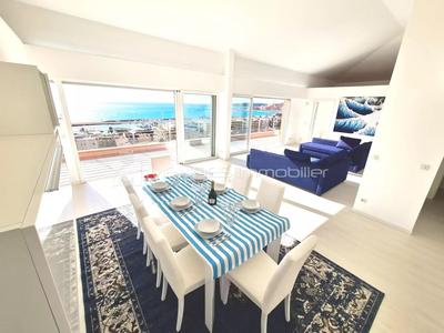 Villa sur toit - 135 m² - 4 pièces