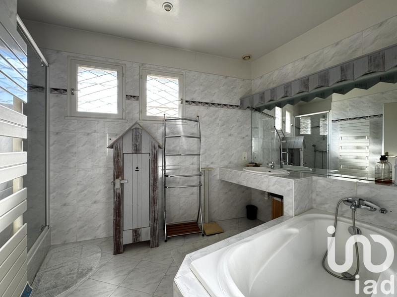 Maison de maîtres - 288 m² - 10 pièces