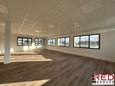 Bureau - 183 m²