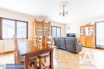 Maison - 150 m² - 7 pièces