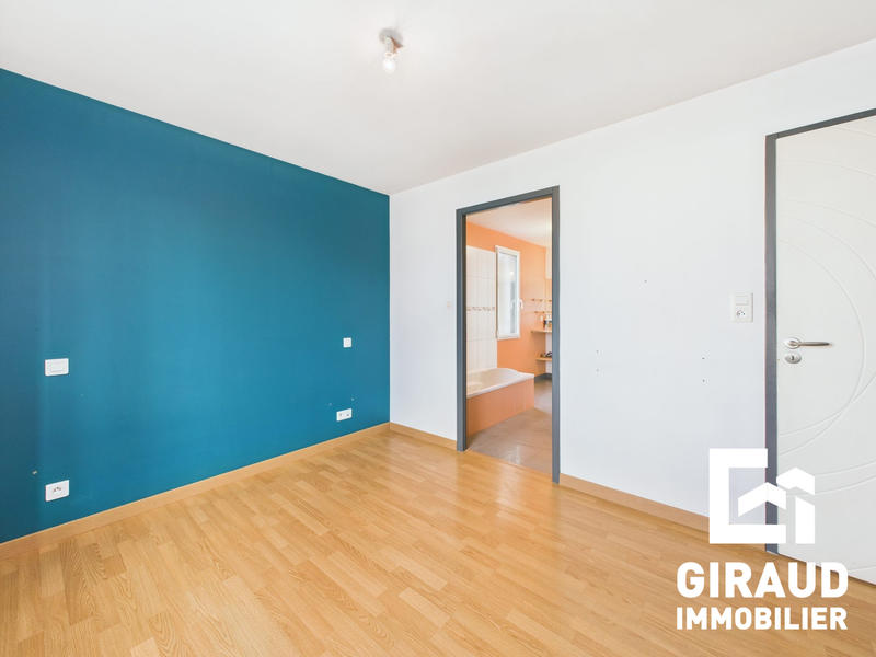 Maison - 92 m² - 4 pièces