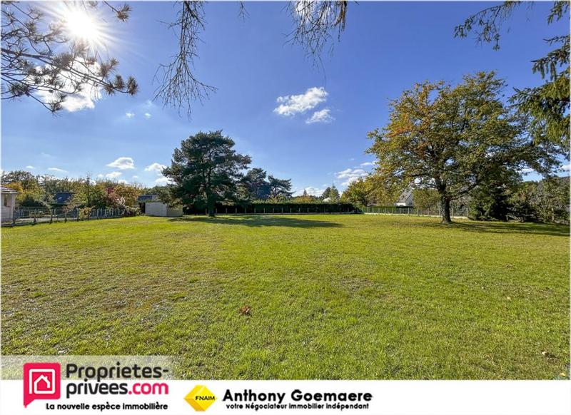 Terrain constructible - 2 500 m²