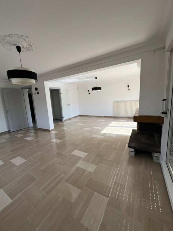 Maison - 191 m² - 8 pièces