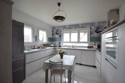 Maison - 158 m² - 6 pièces