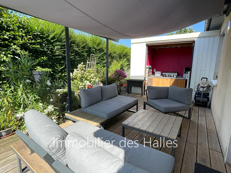 Maison - 161 m² - 9 pièces