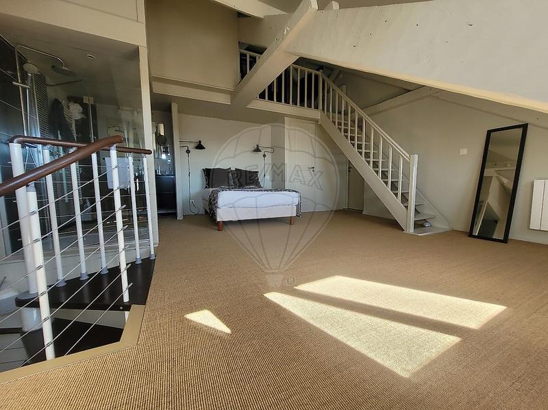 Appartement - 77 m² - 2 pièces