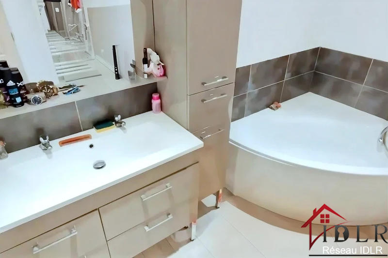 Maison - 114 m² - 4 pièces