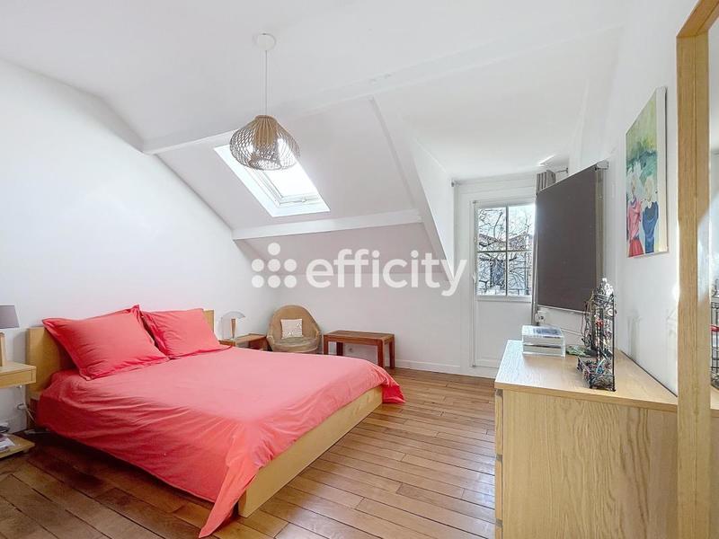 Pavillon - 135 m² - 6 pièces