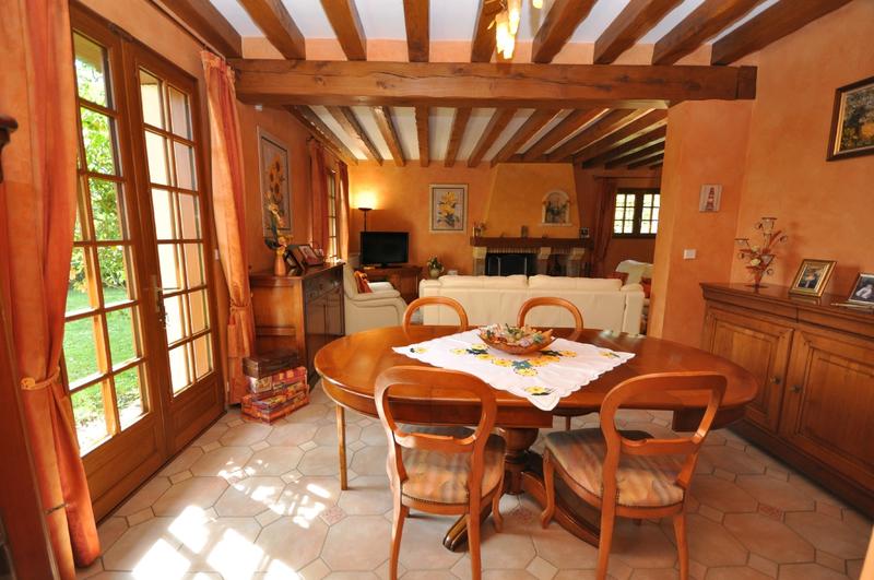 Maison - 296 m² - 8 pièces