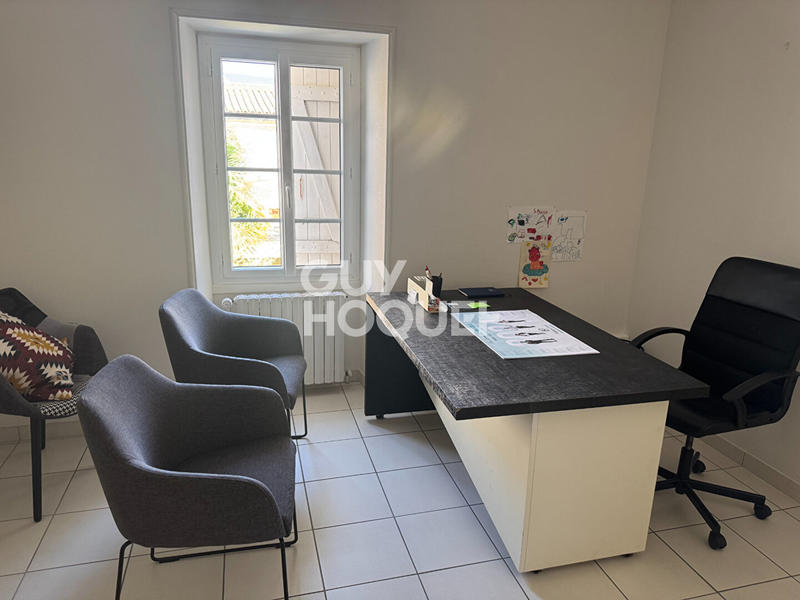 Local commercial - 158 m² - 6 pièces